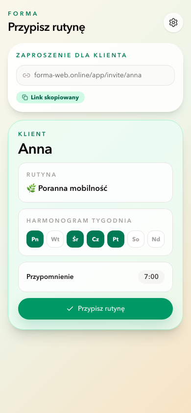 Ekran przypisywania rutyny Forma z linkiem zaproszenia i harmonogramem tygodnia